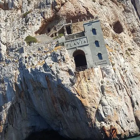 Spiaggia Di Mezzo * Gonnesa
