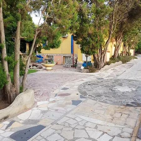 Bed & Breakfast Spiaggia Di Mezzo *