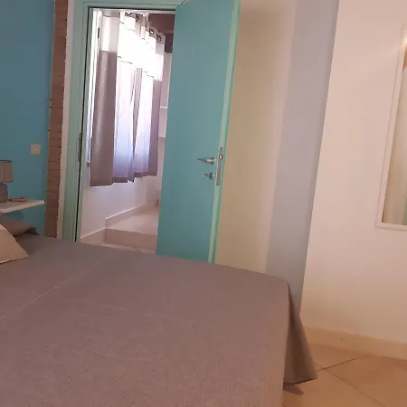 Bed & Breakfast Spiaggia Di Mezzo *