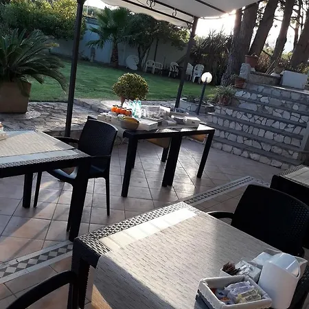 Bed & Breakfast Spiaggia Di Mezzo Gonnesa