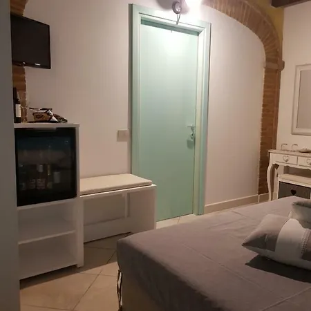 Bed & Breakfast Spiaggia Di Mezzo *