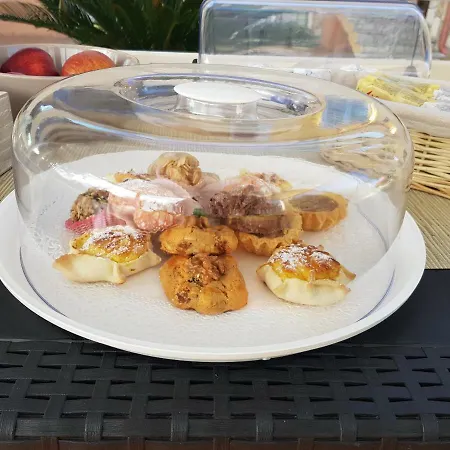 Spiaggia Di Mezzo Bed & Breakfast *