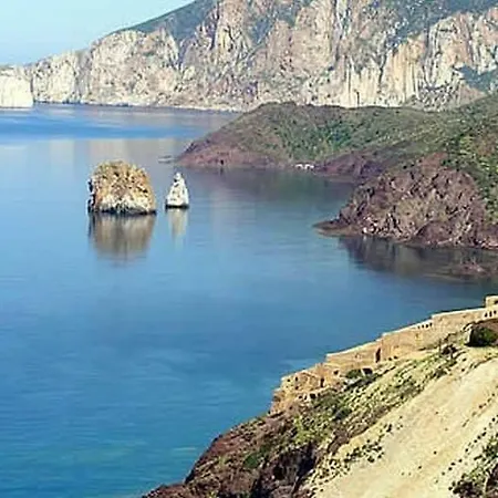 Spiaggia Di Mezzo *